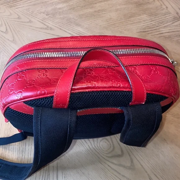 ❤️ Authentic Red Guccissima Leather Backpack - Picture 12 of 17